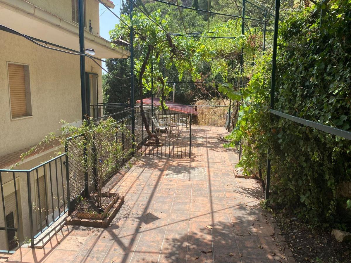 Mi 'Ffaciu E Mi Ricriu Casa Vacanze Castelmola Exterior foto